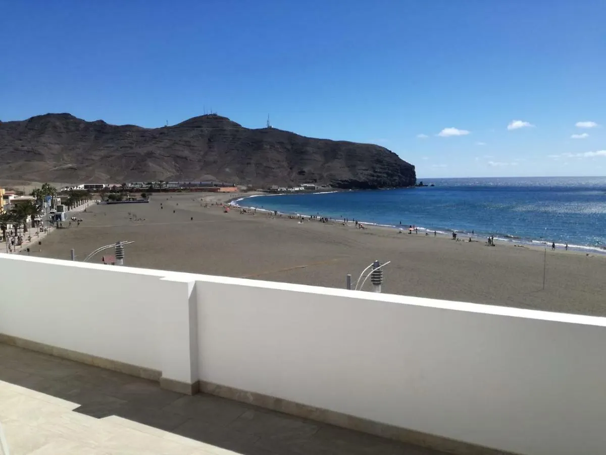 Atico En Primera Linea De Playa Gran Tarajal